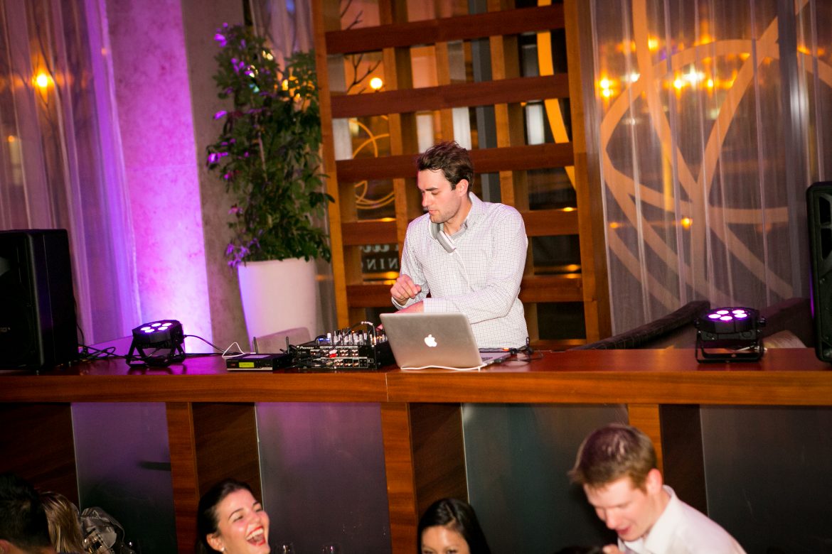 Alles aus einer Hand bei Face II Face - Profi Event DJs - Event DJ auf Mallorca