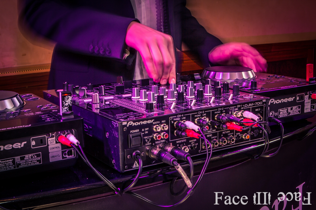 Buchen Sie noch heute Ihren DJ von Face II Face für Ihr Event - Mallorca DJ Service